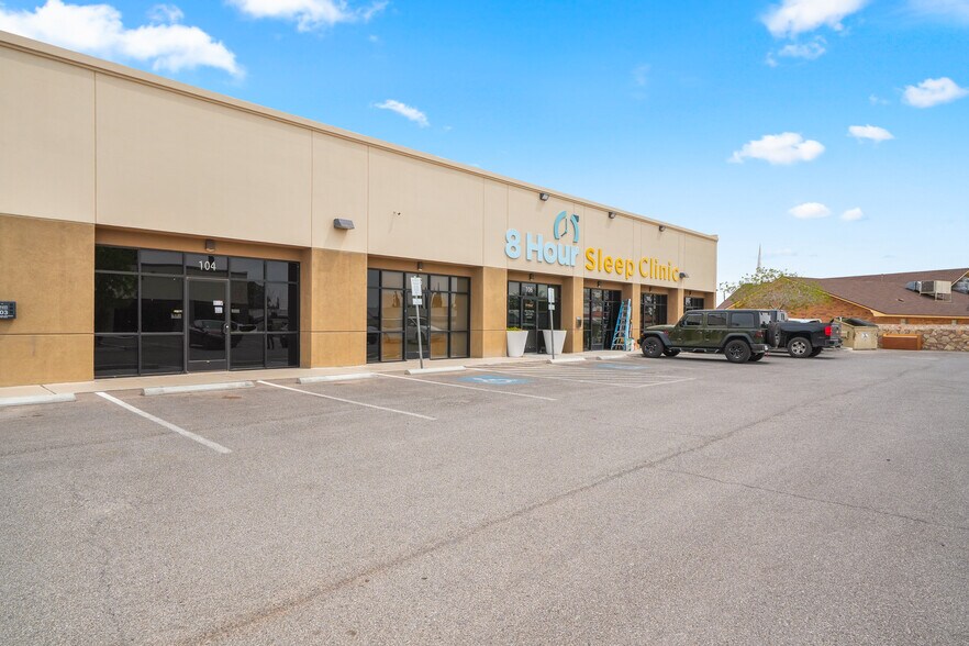 More Photos Of 2000 Lomaland Dr, El Paso Storefront Retail Office For Lease