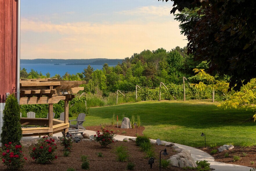 More Photos Of 10343 E Hilltop Rd, Suttons Bay Winery Vineyard For Sale