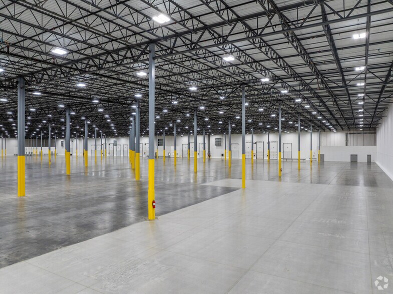 More Photos Of 9747 Commerce Cir, Kutztown Warehouse For Lease