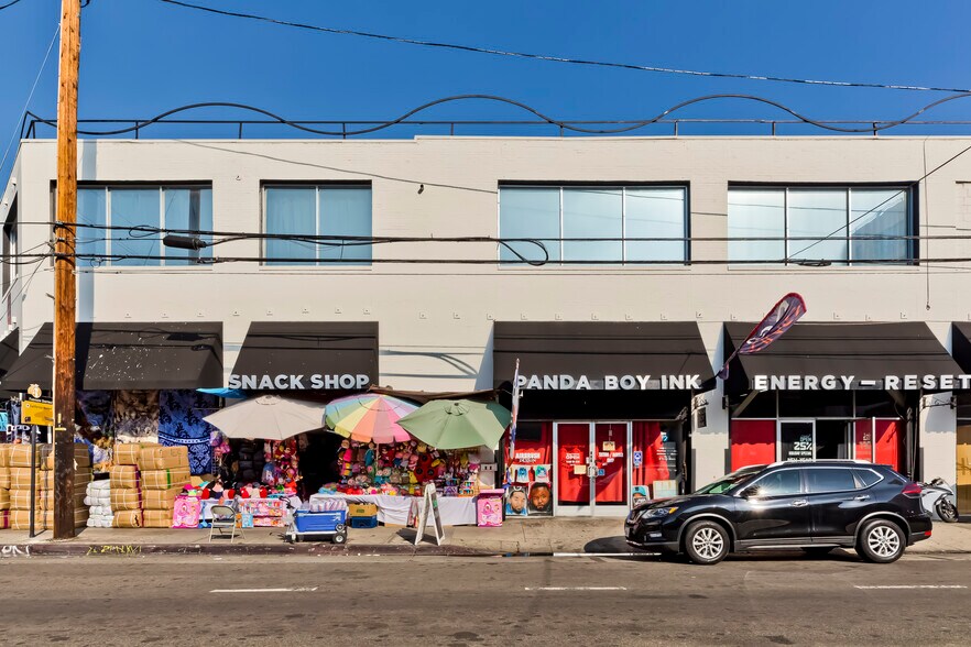 More Photos Of 1048-1050 S Los Angeles St, Los Angeles Storefront Retail Office For Sale