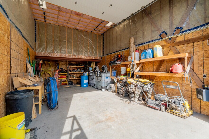 More Photos Of 00 Indcum Rd, Navan Showroom For Sale