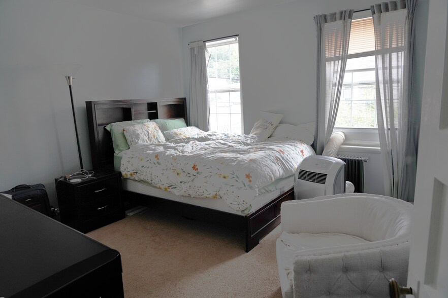 More Photos Of , Pittsburgh Multifamily For Sale