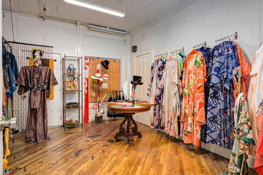 More Photos Of 5 Erie Blvd, Canajoharie Storefront For Sale