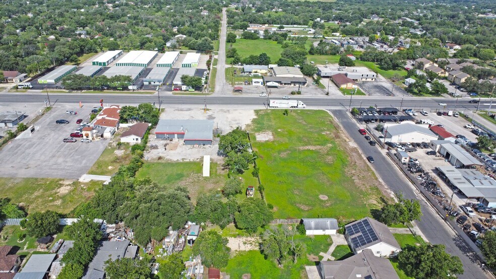 More Photos Of S 2162 S WW White Rd, San Antonio Restaurant For Sale