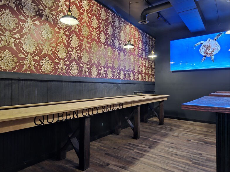 More Photos Of 1011 Front St, Evanston Restaurant For Lease