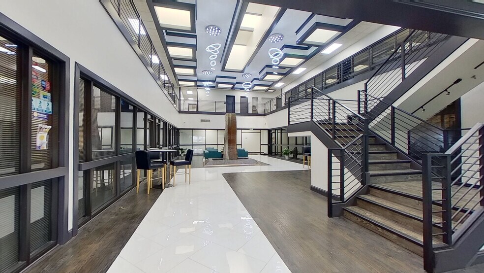 More Photos Of 5751 Kroger Dr, Fort Worth Office For Lease