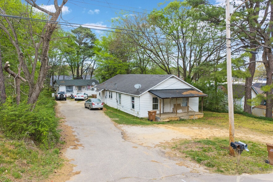 Primary Photo Of 252 N Main St, Lexington Multifamily For Sale