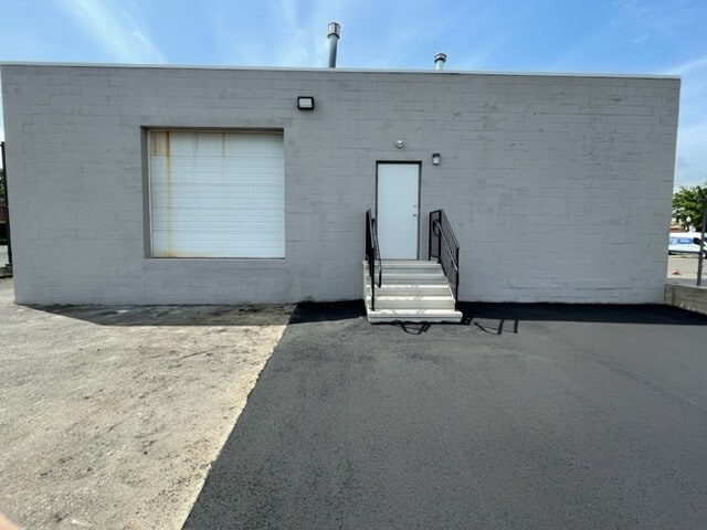 More Photos Of 2291 Fairfield Ave, Bridgeport Warehouse For Lease