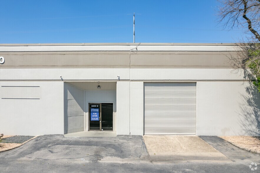 More Photos Of 2340 W Braker Ln, Austin Unknown For Lease