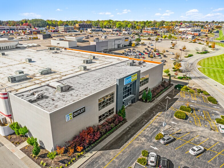 Primary Photo Of 2200 W War Memorial Dr, Peoria Unknown For Lease