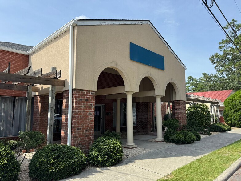 Primary Photo Of 670 SW Broad St, Southern Pines Office For Lease