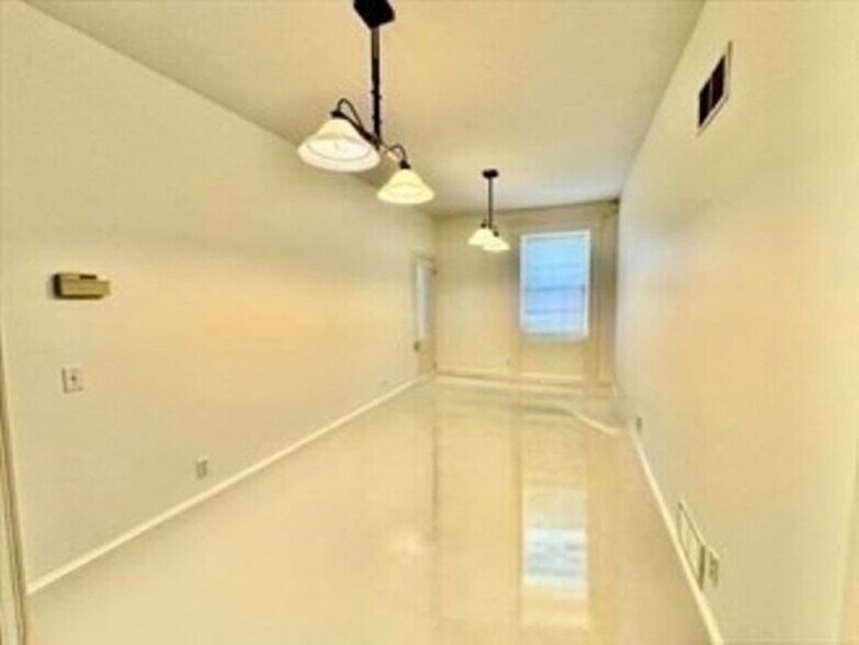 More Photos Of 150 8th St, New Bedford Loft Creative Space For Lease