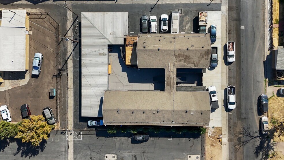 More Photos Of 116 Covena Ave, Modesto Apartments For Sale