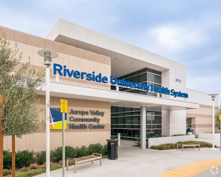 More Photos Of 8876 Mission Blvd, Jurupa Valley Healthcare For Sale