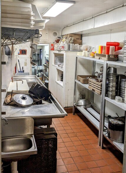 More Photos Of 332 Tate St, Greensboro Restaurant For Lease