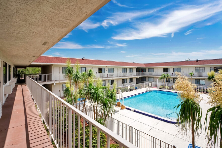 More Photos Of 7455 W Irlo Bronson Memorial Hwy, Kissimmee Hotel For Sale