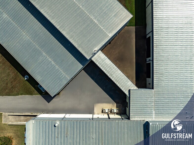 More Photos Of 5555 Wellness dr, Philpot Lodge Meeting Hall For Sale