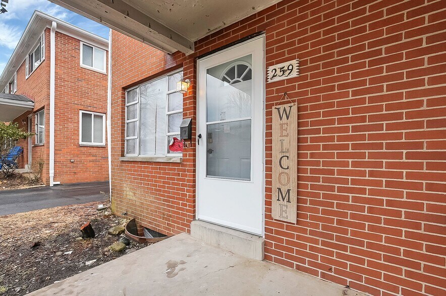 More Photos Of 259-265 Broad Meadows Blvd, Columbus Apartments For Sale