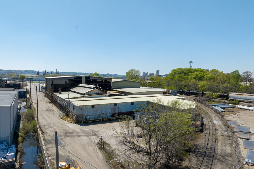 More Photos Of 616 33rd Pl N, Birmingham Manufacturing For Sale