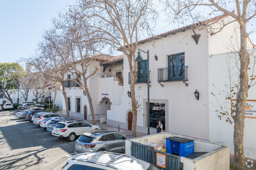 More Photos Of 1018 State St, Santa Barbara Office For Lease