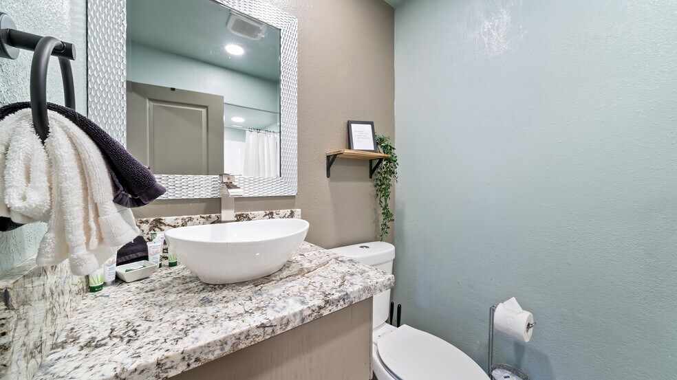 More Photos Of 4133 Cedar Ave, South Lake Tahoe Hotel For Sale