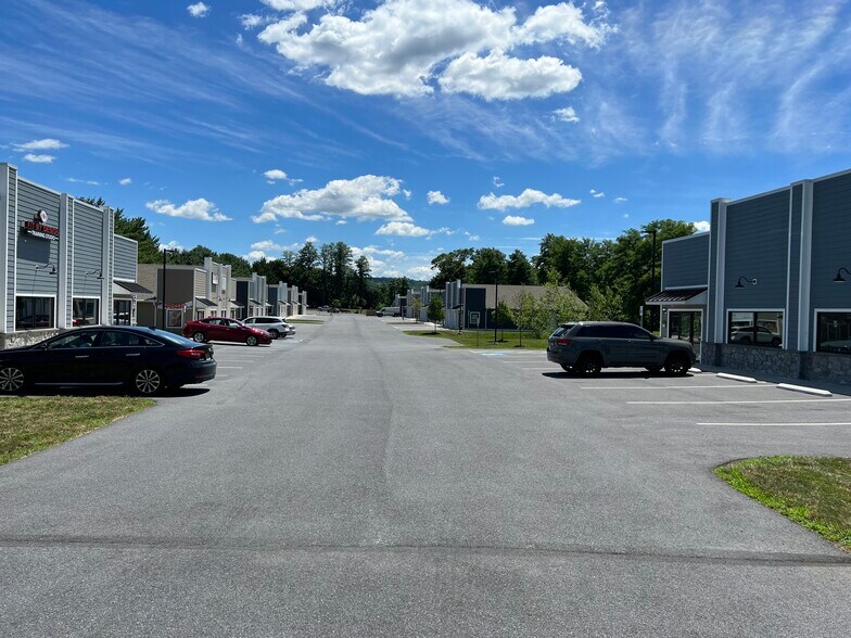 More Photos Of 8520 Allentown Pike, Blandon Unknown For Lease