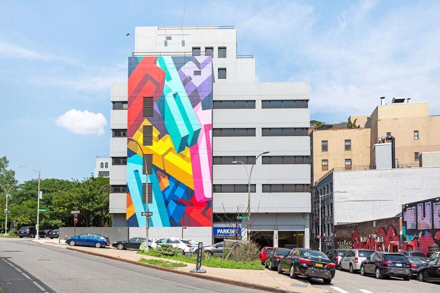 More Photos Of 25 Columbia Hts, Brooklyn Office For Lease