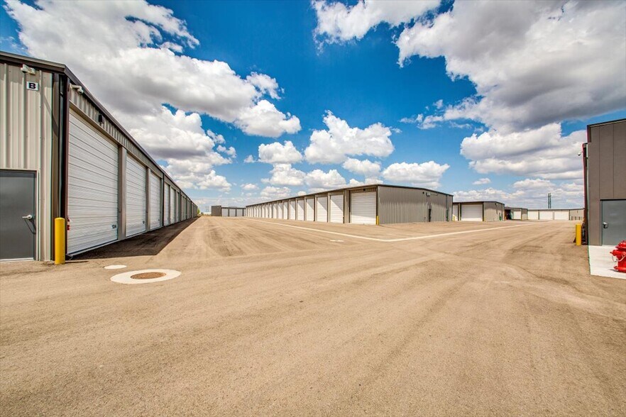 More Photos Of 7373 S Federal Way, Boise Self Storage For Sale