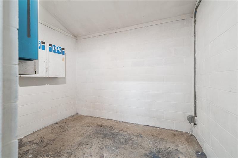 More Photos Of 560 Hoover Rd, Penn Hills Warehouse For Sale
