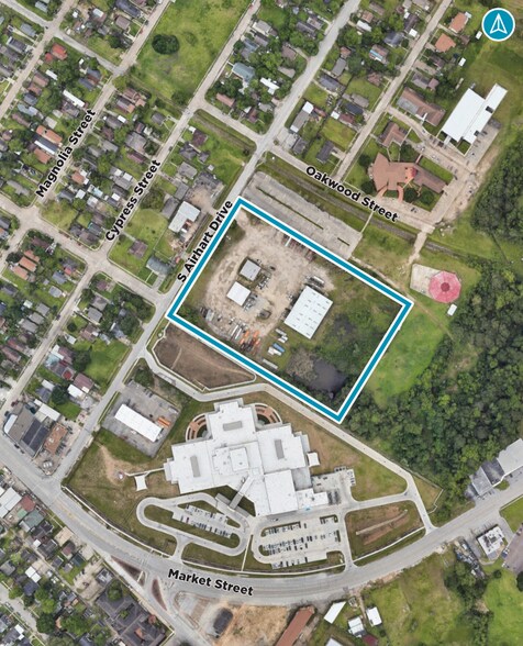 More Photos Of 1220 S Airhart Dr, Baytown Warehouse For Lease
