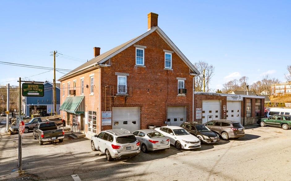 More Photos Of 487 Washington St, Coventry General Retail For Sale
