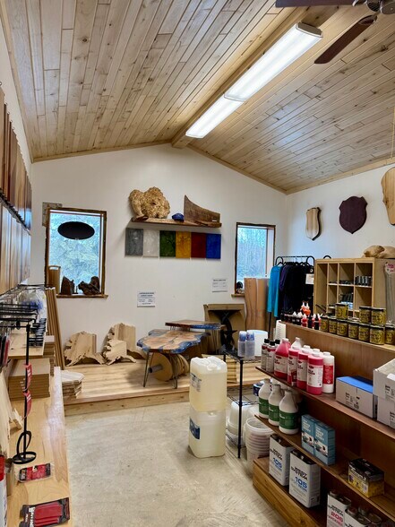 More Photos Of 600 N Old Steese Hwy, Fairbanks Warehouse For Sale