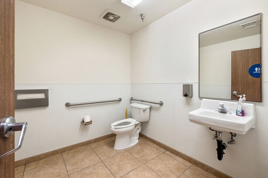 More Photos Of 72203 Adelaid St, Thousand Palms Industrial For Sale