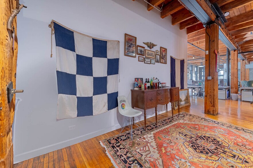 More Photos Of 1123 W Washington Blvd, Chicago Office For Lease