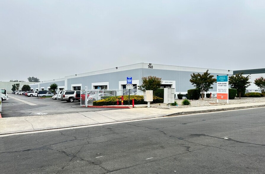 More Photos Of 780 E Francis St, Ontario Manufacturing For Lease