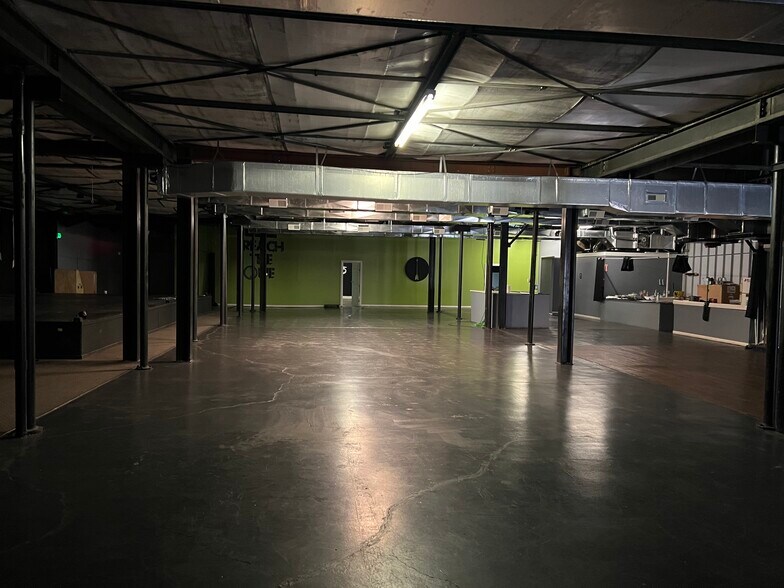 More Photos Of 121 16th St, Ashland Storefront Retail Office For Lease