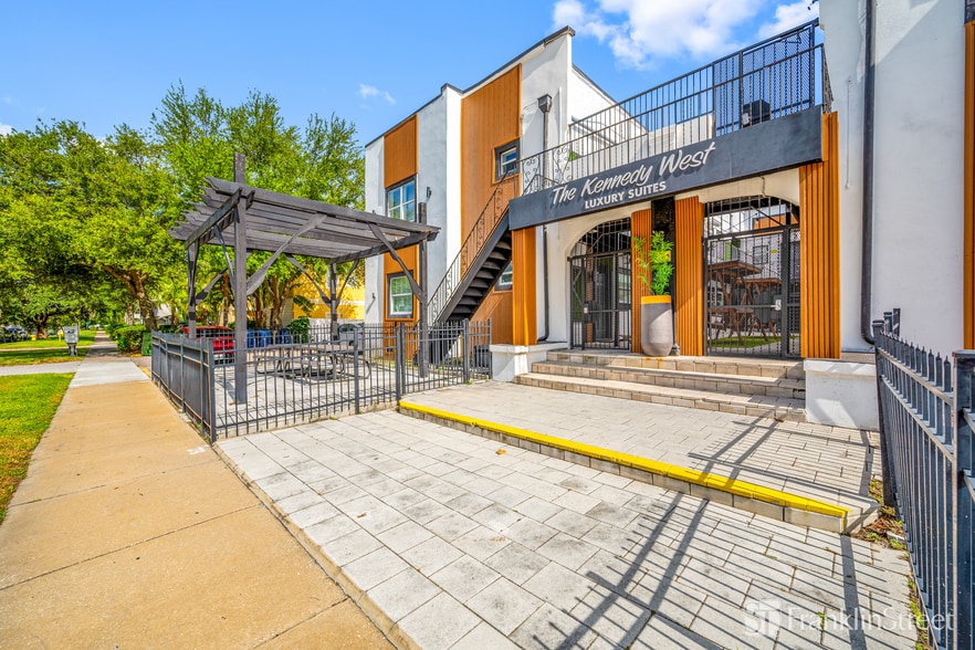 More Photos Of 4201-4207 W North A St, Tampa Apartments For Sale