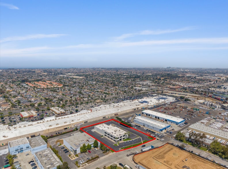 More Photos Of 19601 Mariner Ave, Torrance Light Distribution For Lease