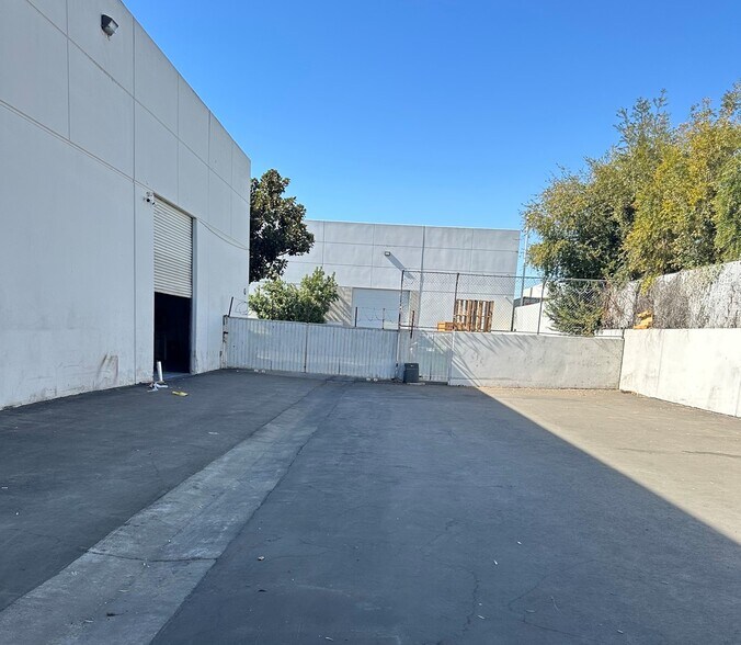 More Photos Of 13825 Magnolia Ave, Chino Warehouse For Lease