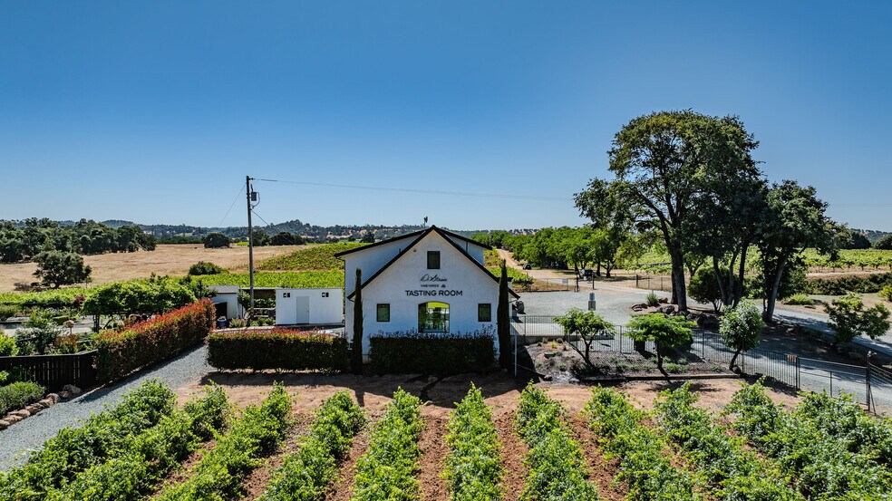 More Photos Of 10786 Shenandoah Rd, Plymouth Winery Vineyard For Sale