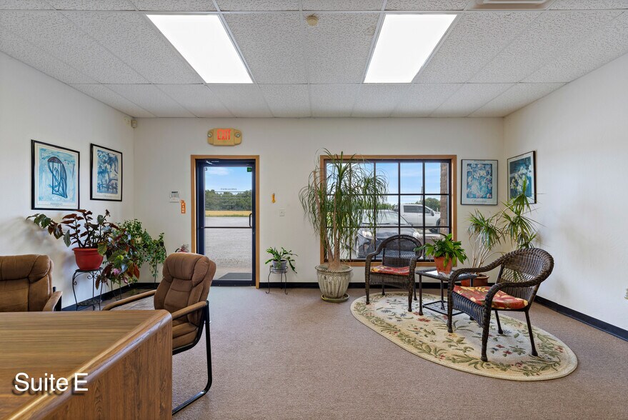 More Photos Of 19275 125 Hwy, Fairland General Retail For Sale