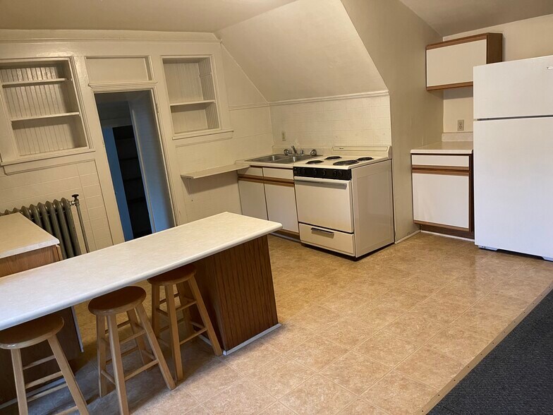 More Photos Of , Oshkosh Multifamily For Sale