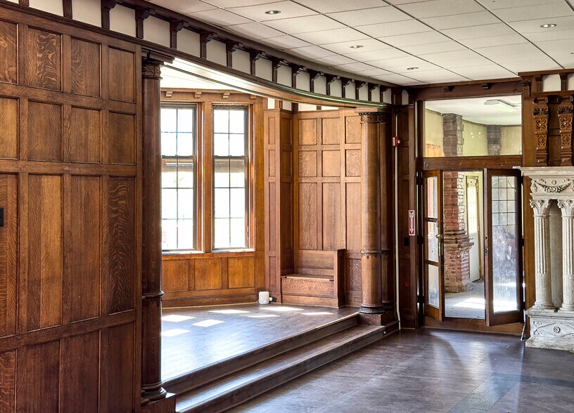More Photos Of 349 Old Stockbridge Rd, Lenox Specialty For Sale