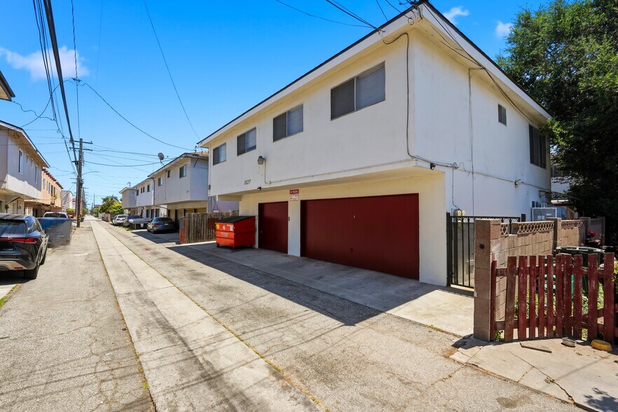 More Photos Of 1127 W 164th St, Gardena Apartments For Sale