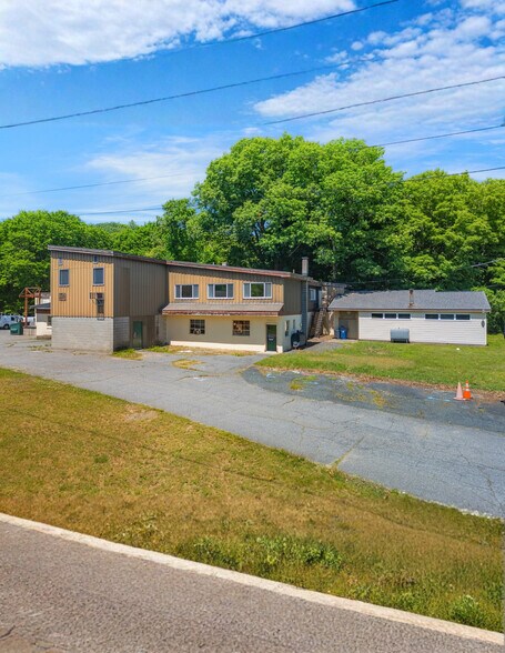 Primary Photo Of 148 Marlboro Rd, Southborough Warehouse For Sale