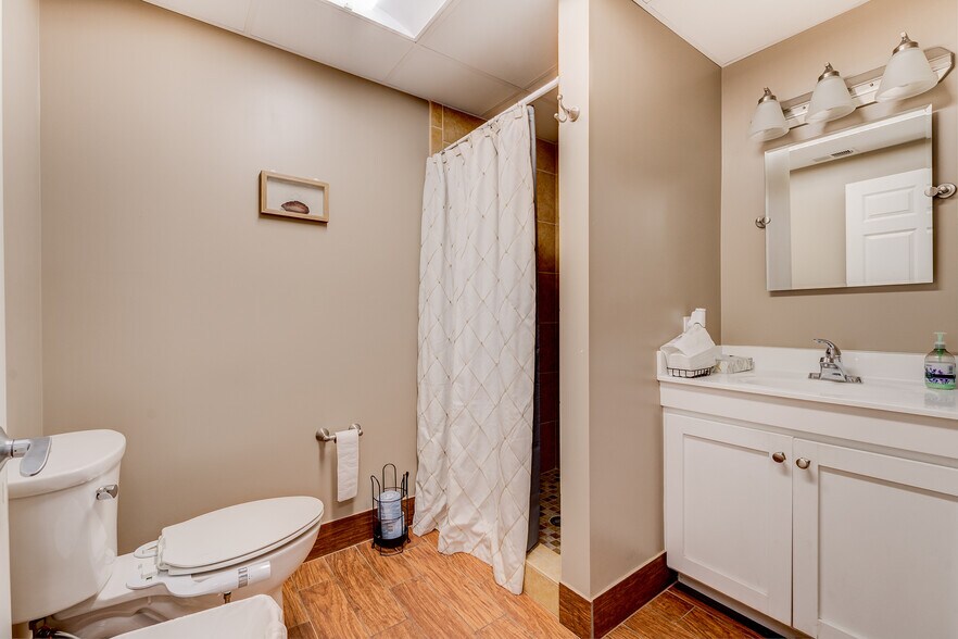 More Photos Of 2824 Mack Rd, Fairfield Loft Creative Space For Sale