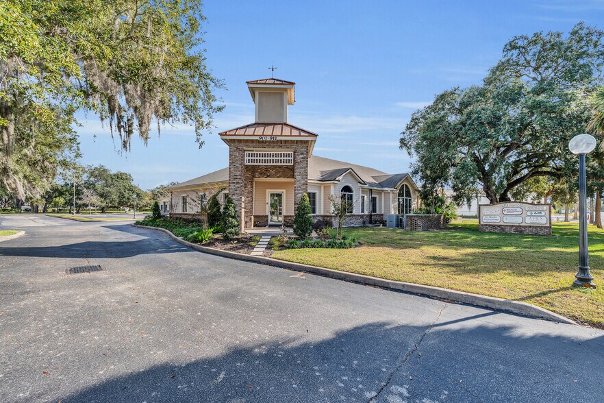Primary Photo Of 901-911 N Central Ave, Kissimmee Medical For Lease