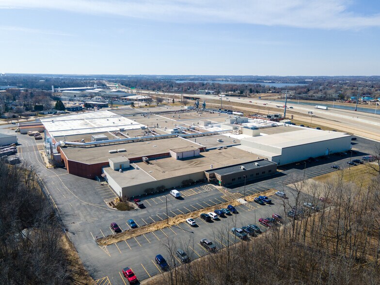 More Photos Of 800 Midway Rd, Menasha Manufacturing For Sale