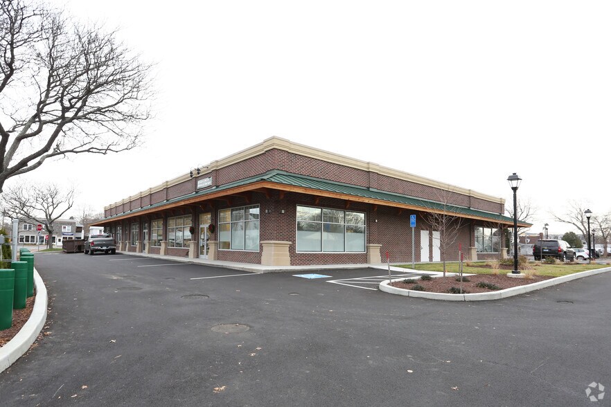 75 Main St, Old Saybrook, CT 06475 Retail For Lease