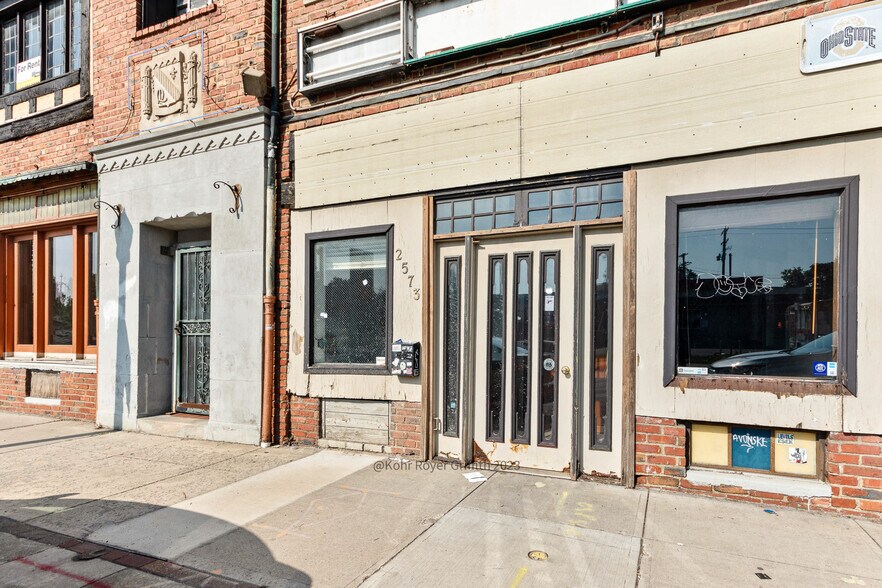 More Photos Of 2563-2573 N High St, Columbus Storefront Retail Residential For Lease